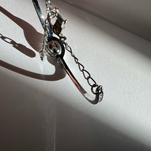 Swarovski silver tone bangle with large pink crystal - Picture 9 of 12